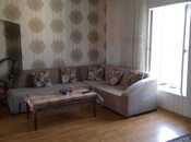 Elan №5982643 - Bakı, Sahil m., 3 otaqlı, 70 m², 3/4 mərtəbə