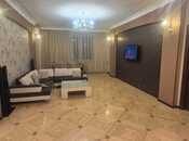 Сдаётся 3-комн. новостройка 130 м², м. Низами, photo 1 from 8