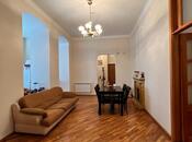 Объявление №5988361 - Баку, м. Ичеришехер, 3-комн., 130 м², 2/5 этаж