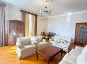 Elan №5989494 - Bakı, 28 May m., 3 otaqlı, 146 m², 9/12 mərtəbə