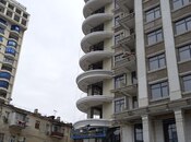 3-комн. новостройка - м. 28 мая - 110 м²