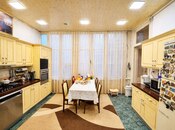 Satılır 7 otaqlı köhnə tikili 245 m², Sahil m., photo 7 from 8