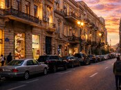 Satılır 7 otaqlı köhnə tikili 245 m², Sahil m., photo 2 from 8