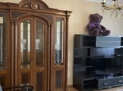 Satılır 3 otaqlı köhnə tikili 85 m², Xalqlar Dostluğu m., photo 1 from 8