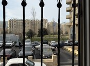 Satılır 2 otaqlı köhnə tikili 42 m², Sahil m., photo 4 from 8