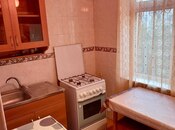 Satılır 1 otaqlı köhnə tikili 35 m², Elmlər Akademiyası m., photo 6 from 8