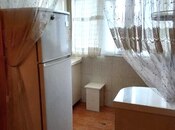 Продаётся 2-комн. вторичка 40 м², м. Кара Караев, photo 6 from 8