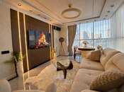 3-комн. новостройка - м. 28 мая - 100 м²
