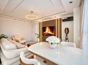 3-комн. новостройка - м. 28 мая - 100 м²