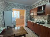 Satılır 2 otaqlı köhnə tikili 65 m², İnşaatçılar m., photo 4 from 6