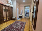 Продаётся 3-комн. вторичка 140 м², м. Низами, photo 4 from 8