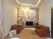 İcarəyə verilir 4 otaqlı köhnə tikili 170 m², 28 May m., photo 3 from 8