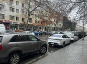 Satılır 3 otaqlı köhnə tikili 75 m², Memar Əcəmi m., photo 2 from 8