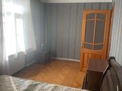 Satılır 2 otaqlı köhnə tikili 50 m², Nizami m., photo 2 from 8