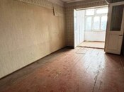 Satılır 3 otaqlı köhnə tikili 74 m², İnşaatçılar m., photo 2 from 6