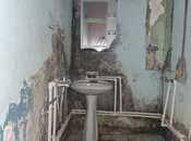 Satılır 4 otaqlı köhnə tikili 110 m², Yasamal r., photo 3 from 8
