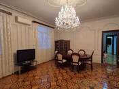 Продаётся 4-комн. вторичка 150 м², м. Низами, photo 2 from 8