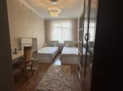 Satılır 3 otaqlı köhnə tikili 75 m², İnşaatçılar m., photo 1 from 7