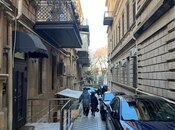 Объявление №5996958 - Баку, м. Ичеришехер, 4-комн., 120 м², 2/3 этаж