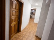 Satılır 7 otaqlı köhnə tikili 250 m², 28 May m., photo 6 from 8