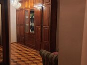 Satılır 4 otaqlı köhnə tikili 190 m², Nəriman Nərimanov m., photo 2 from 8