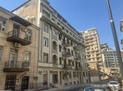 Объявление №5999216 - Баку, м. Ичеришехер, 3-комн., 110 м², 5/6 этаж