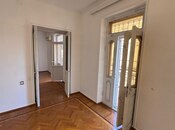 Satılır 2 otaqlı köhnə tikili 55 m², Sahil m., photo 5 from 8