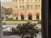 Продаётся 2-комн. вторичка 50 м², м. Низами, photo 3 from 8