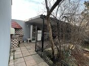 6 otaqlı həyət evi/bağ evi - Şüvəlan q. - 200 m²