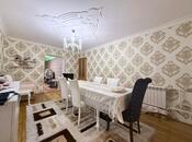 Продаётся 3-комн. вторичка 100 м², photo 1 from 8