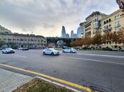 Satılır 2 otaqlı köhnə tikili 64 m², Sahil m., photo 2 from 8