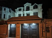 Satılır 7 otaqlı həyət evi/bağ evi 470 m², Ağ şəhər q., photo 2 from 8