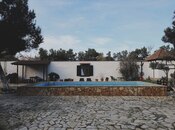 6 otaqlı həyət evi/bağ evi - Şüvəlan q. - 330 m²