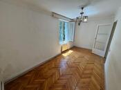 Продаётся 2-комн. вторичка 42 м², м. Элмляр Академиясы, photo 6 from 8