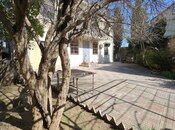 6 otaqlı həyət evi/bağ evi - Bakıxanov q. - 324 m²