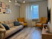 Satılır 2 otaqlı köhnə tikili 65 m², Yasamal r., photo 1 from 8