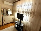 Продаётся 3-комн. вторичка 65 м², м. Ази Асланов, photo 2 from 8