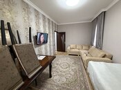 Satılır 2 otaqlı köhnə tikili 65 m², İnşaatçılar m., photo 3 from 8