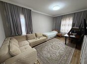 Satılır 2 otaqlı köhnə tikili 65 m², İnşaatçılar m., photo 1 from 8
