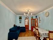 Satılır 3 otaqlı köhnə tikili 70 m², İnşaatçılar m., photo 2 from 8