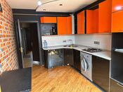 Satılır 2 otaqlı köhnə tikili 70 m², Qara Qarayev m., photo 2 from 8