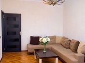 Продаётся 3-комн. вторичка 97 м², м. Нефтчиляр, photo 2 from 8