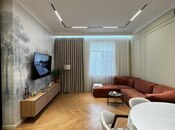 3-комн. вторичка - м. Элмляр Академиясы - 80 м²
