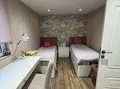 Satılır 4 otaqlı köhnə tikili 90 m², İnşaatçılar m., photo 2 from 8