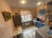 Satılır 2 otaqlı köhnə tikili 60 m², M.Ə.Rəsulzadə q., photo 2 from 8