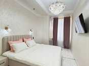 3-комн. новостройка - м. 28 мая - 140 м²