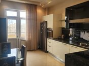 Сдаётся 3-комн. новостройка 150 м², м. Низами, photo 3 from 8