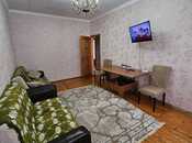 3 otaqlı köhnə tikili - Azadlıq Prospekti m. - 70 m²