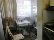 Satılır 3 otaqlı köhnə tikili 74 m², Elmlər Akademiyası m., photo 4 from 5