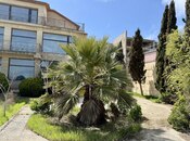 9 otaqlı həyət evi/bağ evi - Bayıl q. - 799 m²